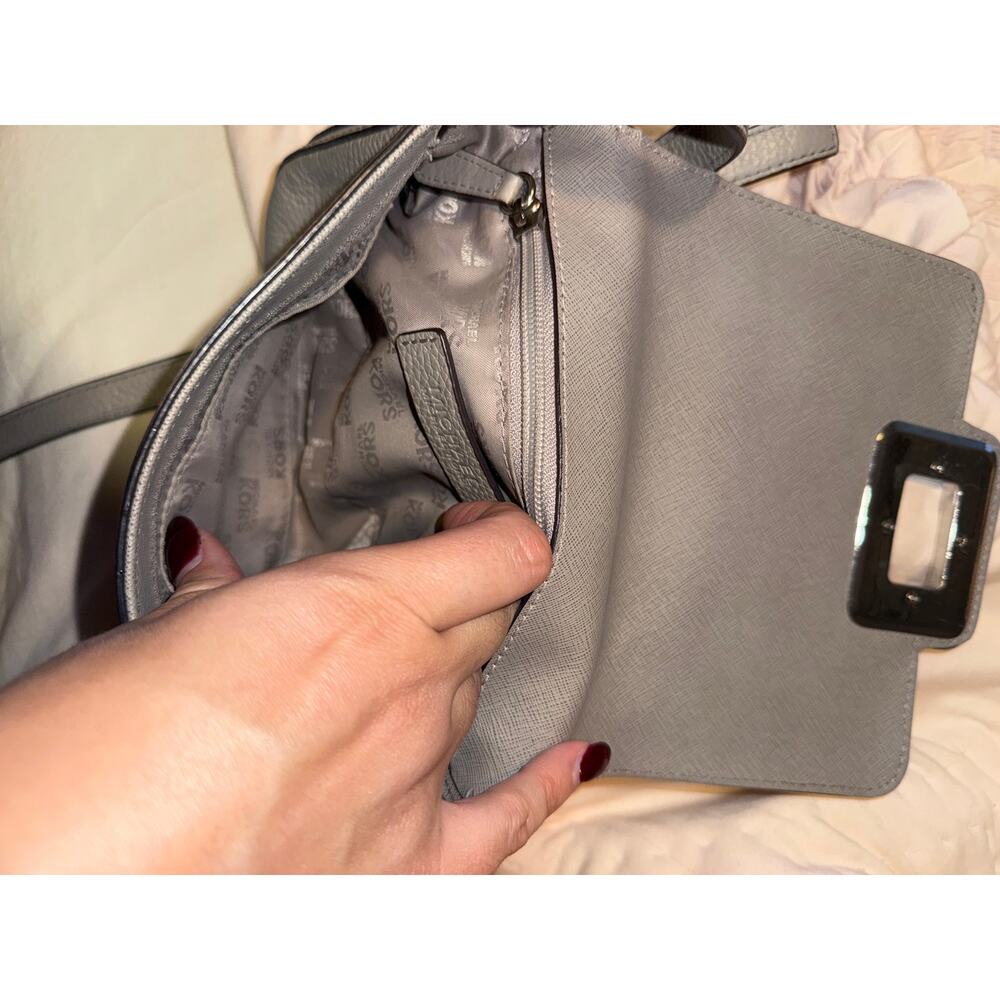 Michael Kors Lila Small Messenger Bag Crossbody Purse Steel Gray Pebbled Leather - Picture 9 of 16